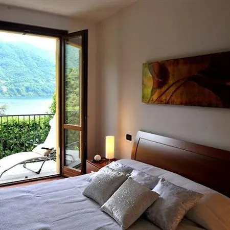 Sleeps 6 Apartment Laglio